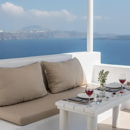 σπίτια τέχνης ασπάκι Ξενοδοχείο Οία
