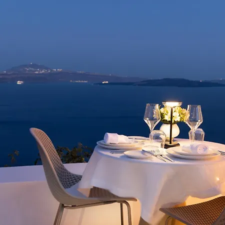 σπίτια τέχνης ασπάκι 5* Οία